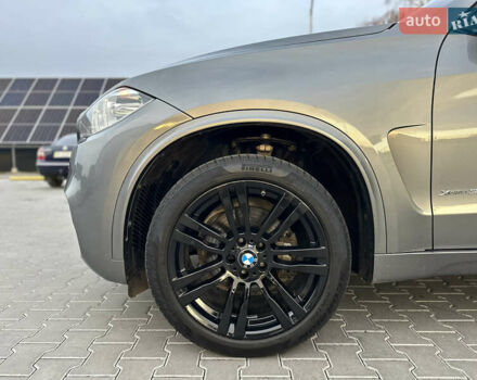 Серый БМВ Х5, объемом двигателя 0 л и пробегом 160 тыс. км за 23500 $, фото 4 на Automoto.ua