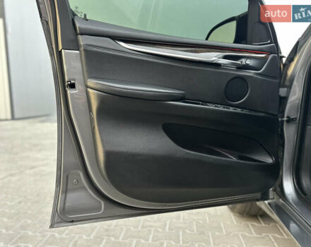 Серый БМВ Х5, объемом двигателя 0 л и пробегом 160 тыс. км за 23500 $, фото 49 на Automoto.ua