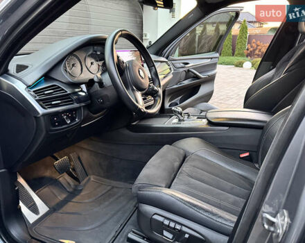 Сірий БМВ Х5, об'ємом двигуна 2.99 л та пробігом 195 тис. км за 33700 $, фото 6 на Automoto.ua