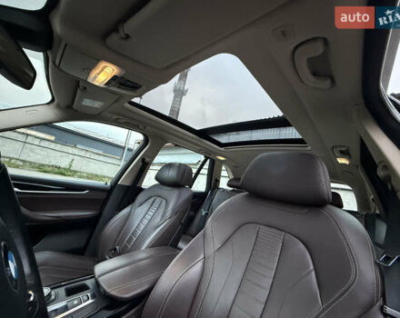 Серый БМВ Х5, объемом двигателя 2.99 л и пробегом 259 тыс. км за 27999 $, фото 32 на Automoto.ua