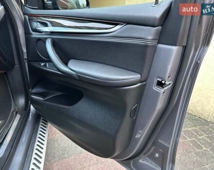 Серый БМВ Х5, объемом двигателя 2.98 л и пробегом 218 тыс. км за 20500 $, фото 52 на Automoto.ua