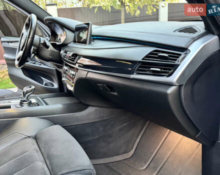 Сірий БМВ Х5, об'ємом двигуна 2.99 л та пробігом 195 тис. км за 33700 $, фото 19 на Automoto.ua