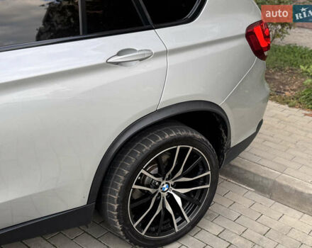 Серый БМВ Х5, объемом двигателя 3 л и пробегом 161 тыс. км за 21990 $, фото 32 на Automoto.ua