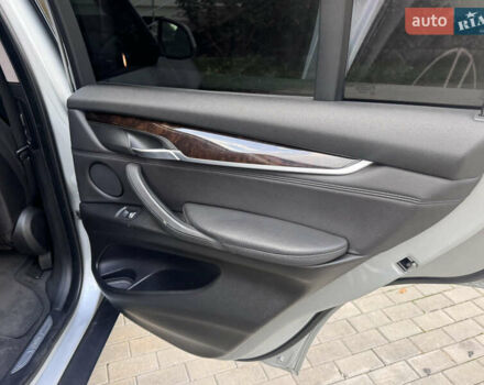 Серый БМВ Х5, объемом двигателя 3 л и пробегом 161 тыс. км за 21990 $, фото 67 на Automoto.ua