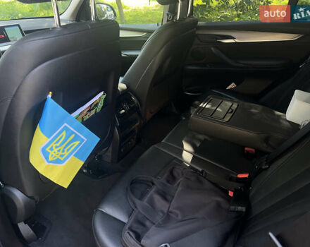 Сірий БМВ Х5, об'ємом двигуна 2 л та пробігом 196 тис. км за 26500 $, фото 8 на Automoto.ua
