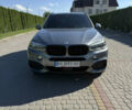Серый БМВ Х5, объемом двигателя 3 л и пробегом 305 тыс. км за 28000 $, фото 1 на Automoto.ua
