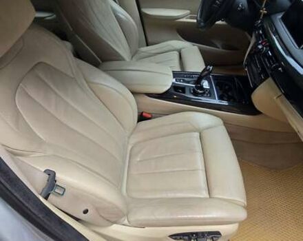 БМВ Х5 2014 в Днепре (Днепропетровске) на Automoto.ua Серый БМВ Х5, объемом двигателя 2.98 л и пробегом 208 тыс. км за 25900 $, фото 12 на Automoto.ua