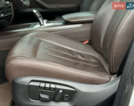 Серый БМВ Х5, объемом двигателя 3 л и пробегом 294 тыс. км за 22100 $, фото 19 на Automoto.ua