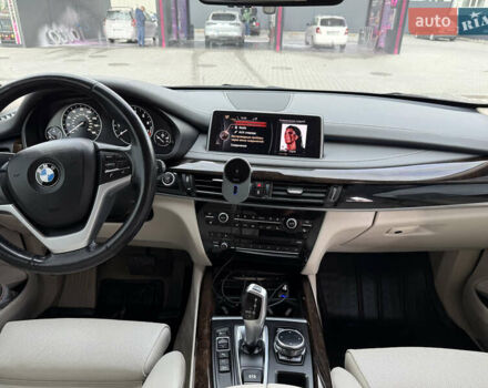 Серый БМВ Х5, объемом двигателя 2.98 л и пробегом 350 тыс. км за 18000 $, фото 7 на Automoto.ua