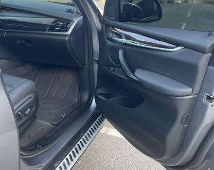 Сірий БМВ Х5, об'ємом двигуна 2.98 л та пробігом 189 тис. км за 21999 $, фото 13 на Automoto.ua