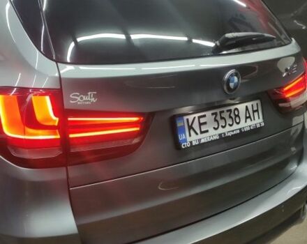 Серый БМВ Х5, объемом двигателя 3 л и пробегом 195 тыс. км за 26000 $, фото 3 на Automoto.ua