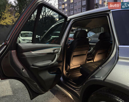 Серый БМВ Х5, объемом двигателя 2.99 л и пробегом 103 тыс. км за 32900 $, фото 19 на Automoto.ua