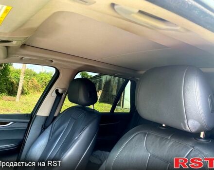 Серый БМВ Х5, объемом двигателя 3 л и пробегом 308 тыс. км за 28000 $, фото 6 на Automoto.ua