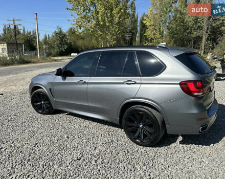 Серый БМВ Х5, объемом двигателя 3 л и пробегом 290 тыс. км за 29500 $, фото 6 на Automoto.ua
