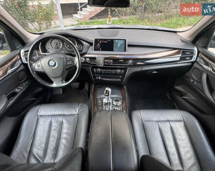 Серый БМВ Х5, объемом двигателя 3 л и пробегом 161 тыс. км за 21990 $, фото 78 на Automoto.ua