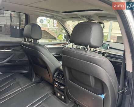 Серый БМВ Х5, объемом двигателя 3 л и пробегом 161 тыс. км за 21990 $, фото 74 на Automoto.ua