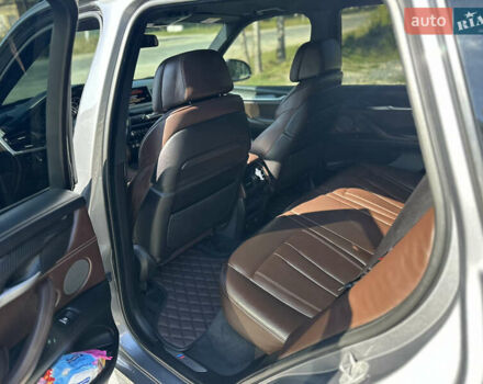Серый БМВ Х5, объемом двигателя 3 л и пробегом 290 тыс. км за 29500 $, фото 16 на Automoto.ua
