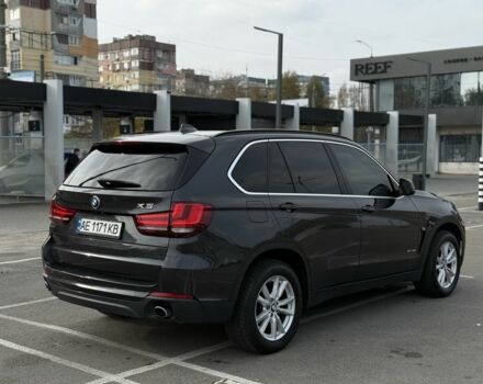 Сірий БМВ Х5, об'ємом двигуна 3 л та пробігом 290 тис. км за 18000 $, фото 3 на Automoto.ua