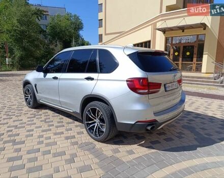 Серый БМВ Х5, объемом двигателя 2.99 л и пробегом 295 тыс. км за 19700 $, фото 2 на Automoto.ua