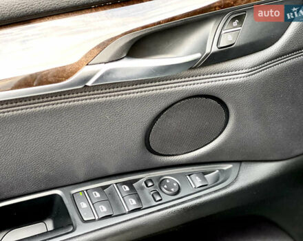 Серый БМВ Х5, объемом двигателя 2.98 л и пробегом 179 тыс. км за 23000 $, фото 27 на Automoto.ua