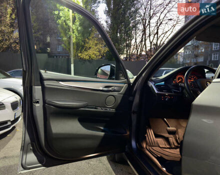 Серый БМВ Х5, объемом двигателя 2.99 л и пробегом 103 тыс. км за 32900 $, фото 17 на Automoto.ua