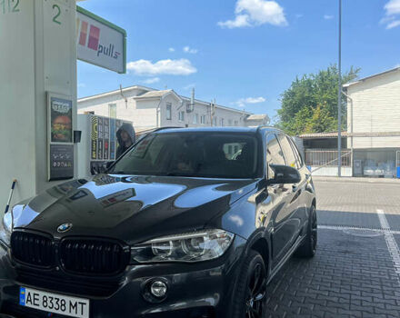 Серый БМВ Х5, объемом двигателя 3 л и пробегом 98 тыс. км за 27400 $, фото 1 на Automoto.ua