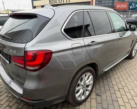 Сірий БМВ Х5, об'ємом двигуна 3 л та пробігом 235 тис. км за 16900 $, фото 1 на Automoto.ua