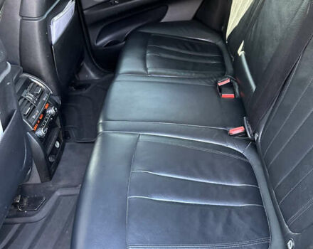 Сірий БМВ Х5, об'ємом двигуна 2.99 л та пробігом 300 тис. км за 25000 $, фото 2 на Automoto.ua