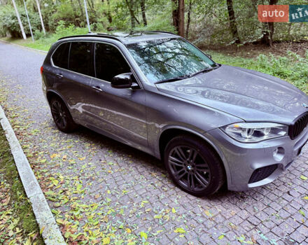 Серый БМВ Х5, объемом двигателя 2.99 л и пробегом 295 тыс. км за 24500 $, фото 12 на Automoto.ua