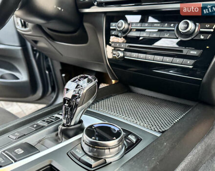 Сірий БМВ Х5, об'ємом двигуна 2.99 л та пробігом 195 тис. км за 33700 $, фото 17 на Automoto.ua
