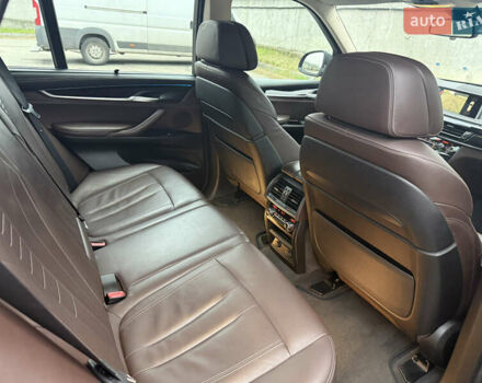 Серый БМВ Х5, объемом двигателя 2.99 л и пробегом 259 тыс. км за 27999 $, фото 19 на Automoto.ua