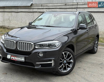 Серый БМВ Х5, объемом двигателя 2.99 л и пробегом 259 тыс. км за 27999 $, фото 2 на Automoto.ua