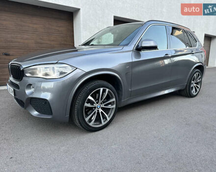 Серый БМВ Х5, объемом двигателя 2.99 л и пробегом 256 тыс. км за 30500 $, фото 14 на Automoto.ua