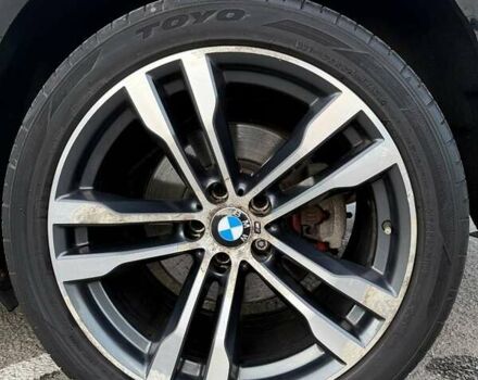 Серый БМВ Х5, объемом двигателя 3 л и пробегом 120 тыс. км за 37000 $, фото 11 на Automoto.ua