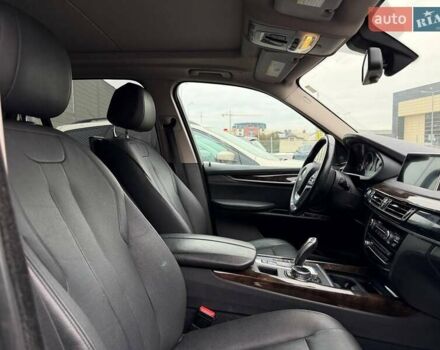 Сірий БМВ Х5, об'ємом двигуна 3 л та пробігом 235 тис. км за 16900 $, фото 4 на Automoto.ua