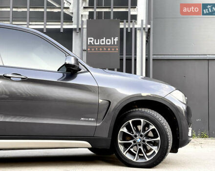 Серый БМВ Х5, объемом двигателя 2.98 л и пробегом 179 тыс. км за 23000 $, фото 11 на Automoto.ua