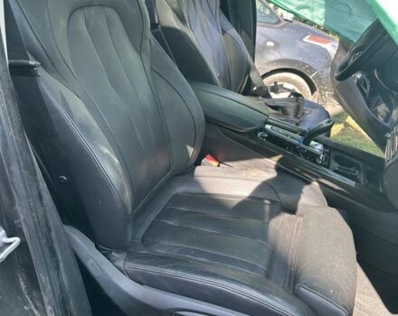 Серый БМВ Х5, объемом двигателя 3 л и пробегом 237 тыс. км за 100 $, фото 17 на Automoto.ua