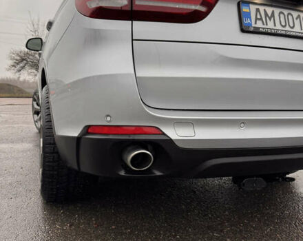 Серый БМВ Х5, объемом двигателя 3 л и пробегом 250 тыс. км за 25000 $, фото 2 на Automoto.ua