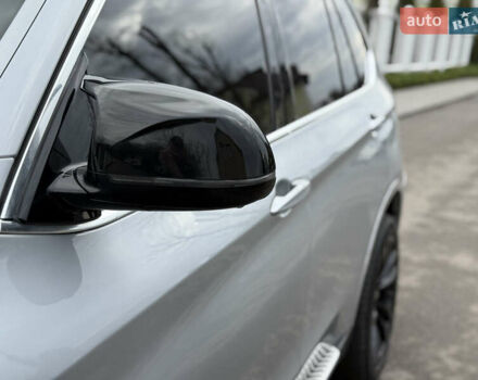 Серый БМВ Х5, объемом двигателя 3 л и пробегом 294 тыс. км за 22100 $, фото 16 на Automoto.ua