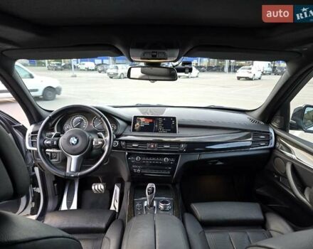 Серый БМВ Х5, объемом двигателя 3 л и пробегом 120 тыс. км за 37000 $, фото 12 на Automoto.ua