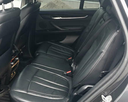 Сірий БМВ Х5, об'ємом двигуна 2.98 л та пробігом 280 тис. км за 18900 $, фото 26 на Automoto.ua