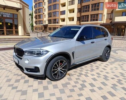 Серый БМВ Х5, объемом двигателя 2.99 л и пробегом 295 тыс. км за 19700 $, фото 3 на Automoto.ua