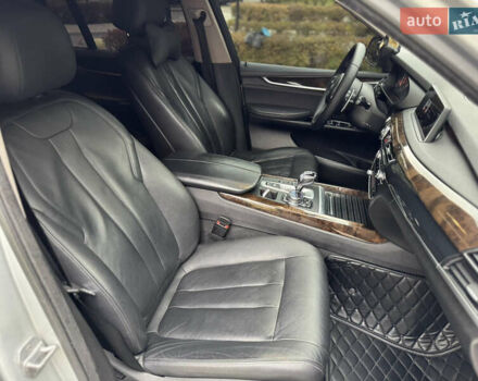 Серый БМВ Х5, объемом двигателя 3 л и пробегом 197 тыс. км за 23499 $, фото 46 на Automoto.ua