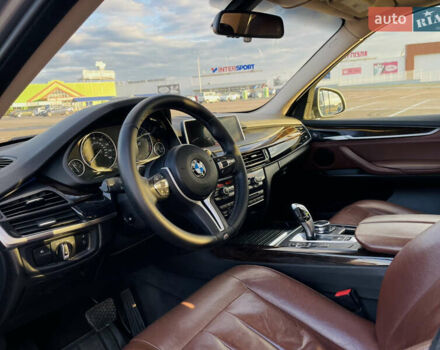 Серый БМВ Х5, объемом двигателя 2.98 л и пробегом 175 тыс. км за 20900 $, фото 9 на Automoto.ua