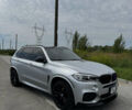 Серый БМВ Х5, объемом двигателя 2.99 л и пробегом 185 тыс. км за 32500 $, фото 3 на Automoto.ua