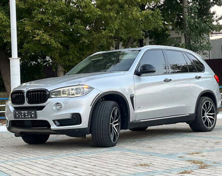 Серый БМВ Х5, объемом двигателя 3 л и пробегом 290 тыс. км за 18200 $, фото 1 на Automoto.ua