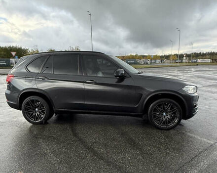 Серый БМВ Х5, объемом двигателя 2.98 л и пробегом 187 тыс. км за 25500 $, фото 6 на Automoto.ua