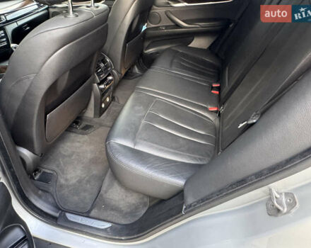 Серый БМВ Х5, объемом двигателя 3 л и пробегом 161 тыс. км за 21990 $, фото 65 на Automoto.ua