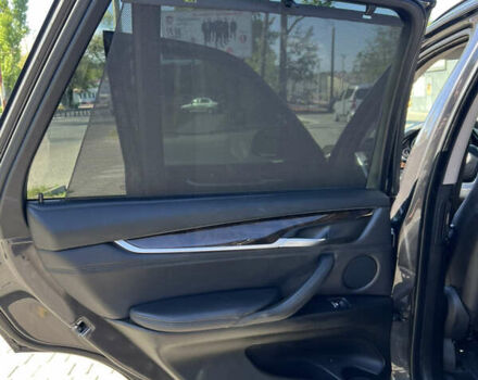 Серый БМВ Х5, объемом двигателя 3 л и пробегом 98 тыс. км за 27400 $, фото 3 на Automoto.ua