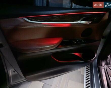 Серый БМВ Х5, объемом двигателя 2.99 л и пробегом 295 тыс. км за 19700 $, фото 29 на Automoto.ua